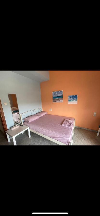 Seaside Apartment With Private Garden Néa Ankhíalos Dış mekan fotoğraf